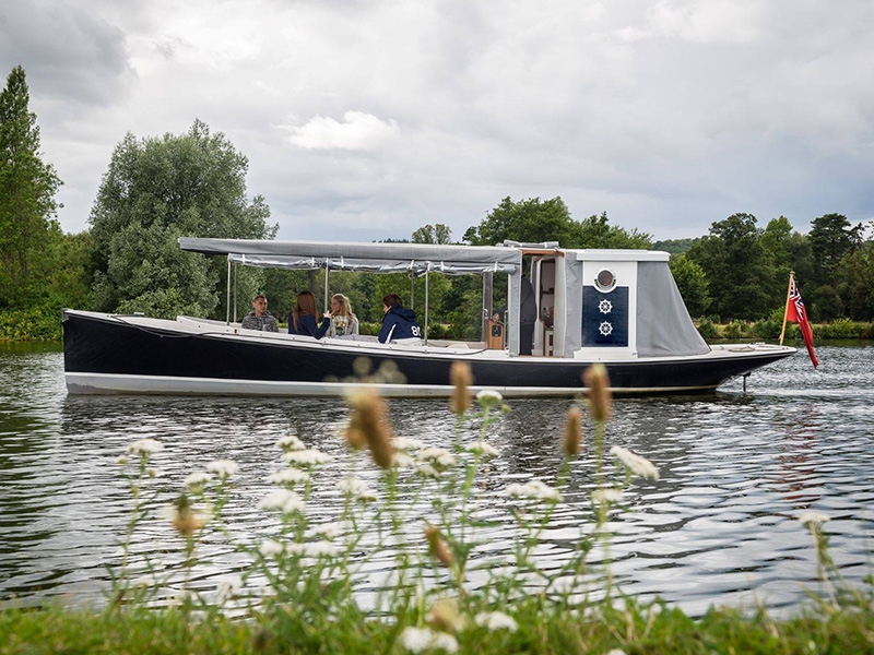 Skippered Boat Hire in Windsor